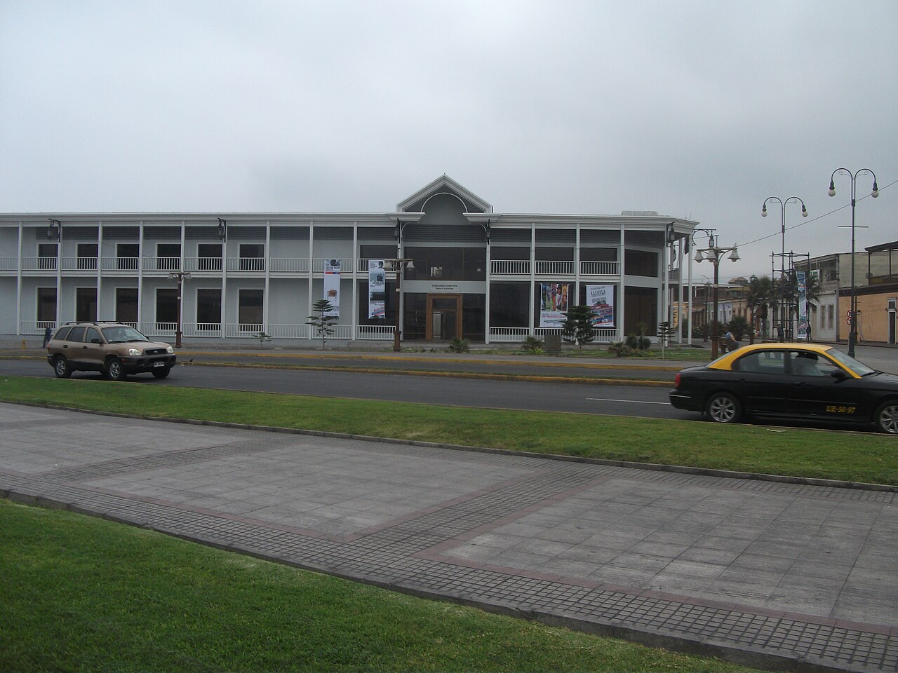 Universidad Arturo Prat